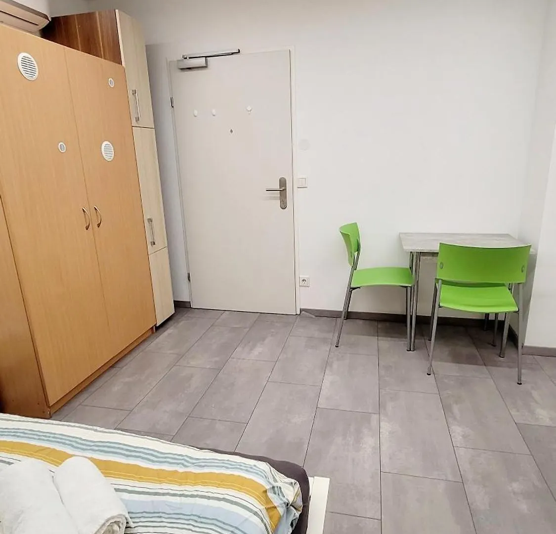 Tota Studio Viena Austria