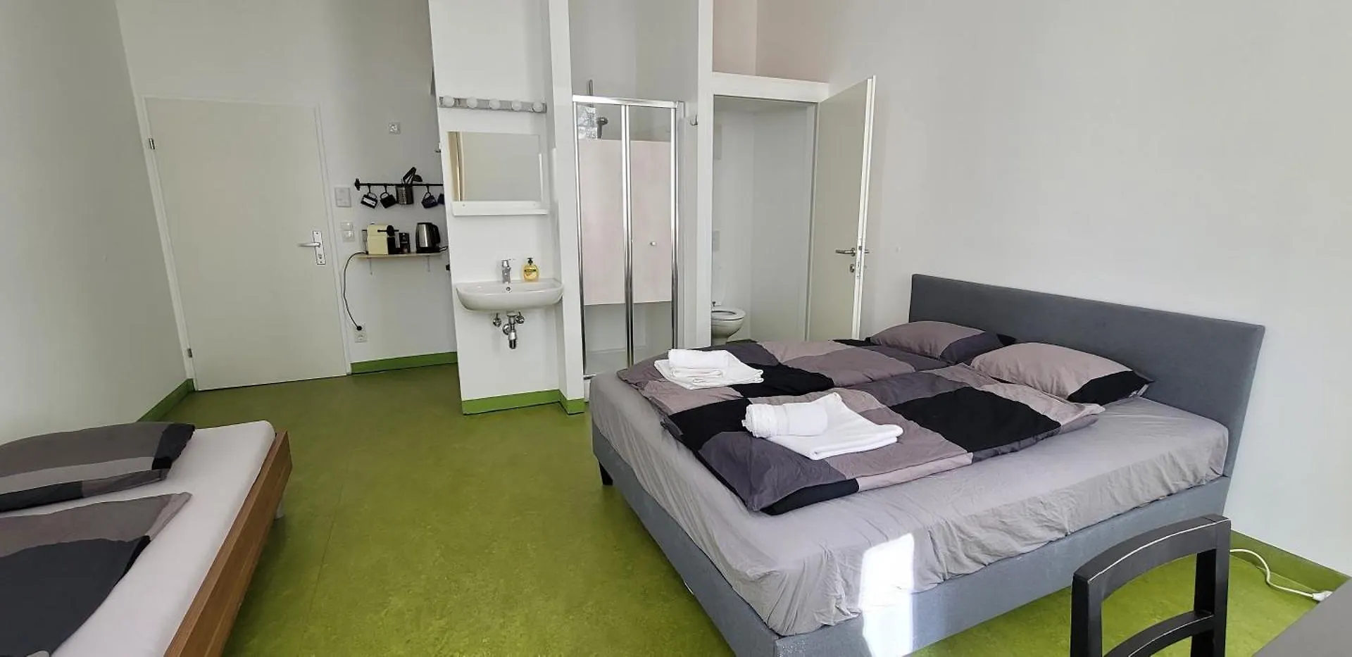 Tota Studio Viena Austria